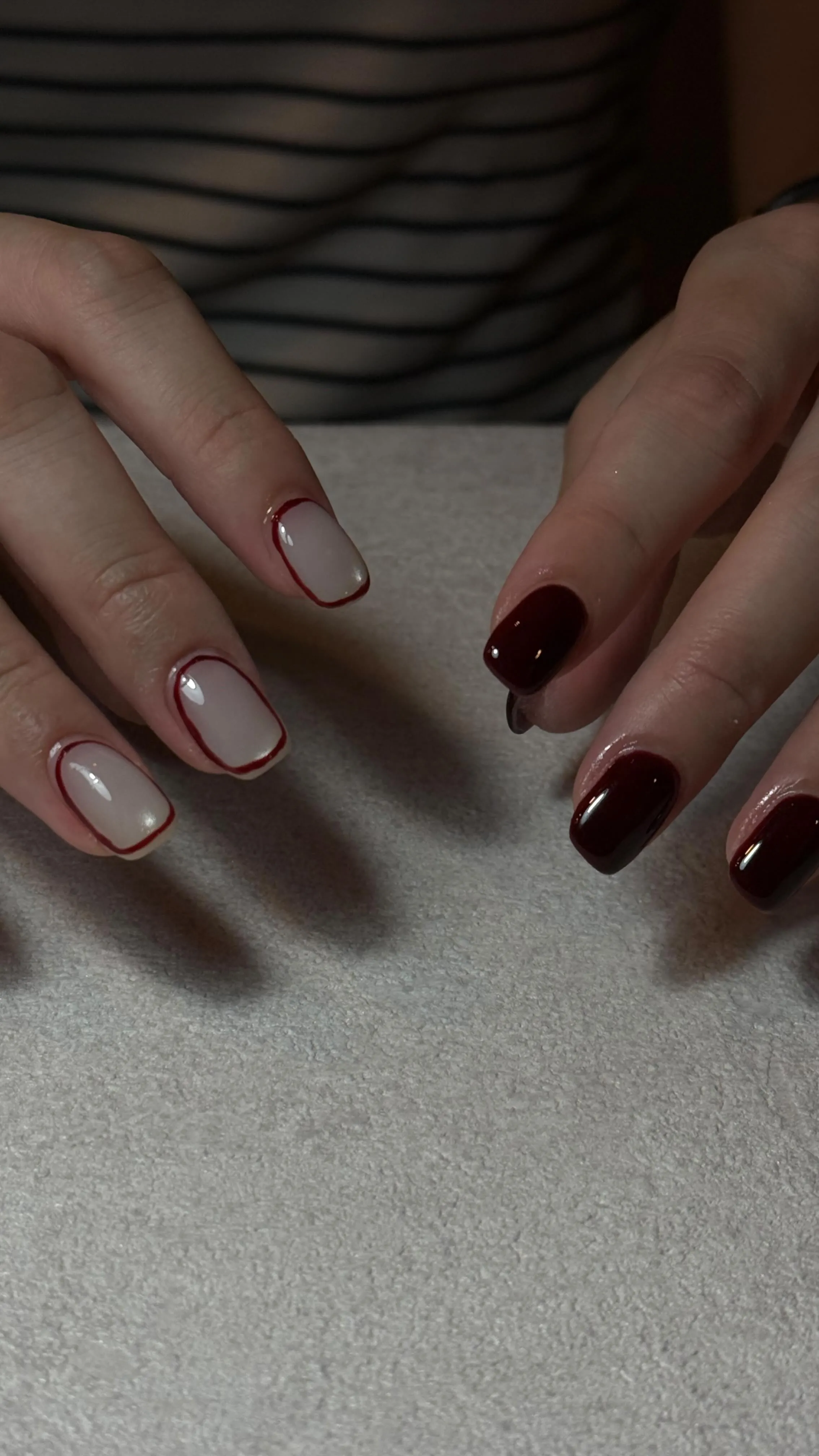 ちゅるんボルドーワンカラーと、乳白マグネットで。